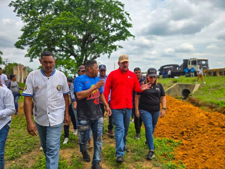 Tras ocho años de sequía: Gobernador Caldera inicia construcción de acueducto en comunidad Botijuela de Santa Rita