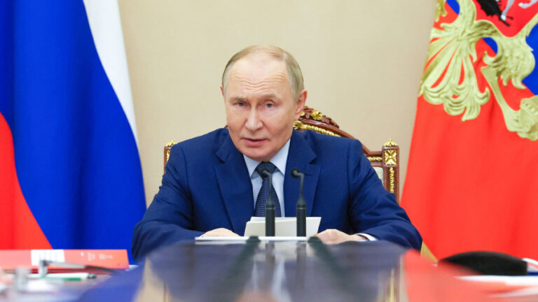 Putin sugiere que dron caído en Rumania es de Ucrania
