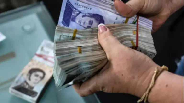 ​Dólar y euro en Venezuela cotizan con leve alza para este lunes