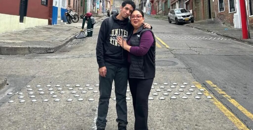 Amor y supervivencia a 4 mil kilómetros: La historia de la videollamada que registró el terremoto de Venezuela desde México