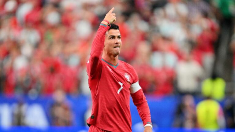 Cristiano Ronaldo promete conocer a niño rescatado en sismos venezolanos