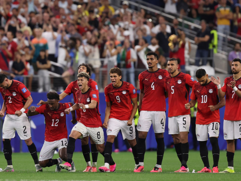 Egipto hace historia al clasificar a octavos en el Mundial